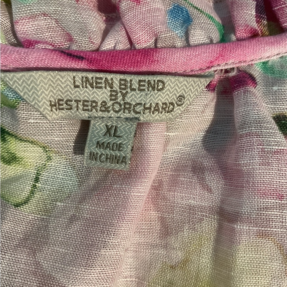 Hester & Orchard Women’s Linen Blend
Floral Semi sheer - Picture 2 of 8